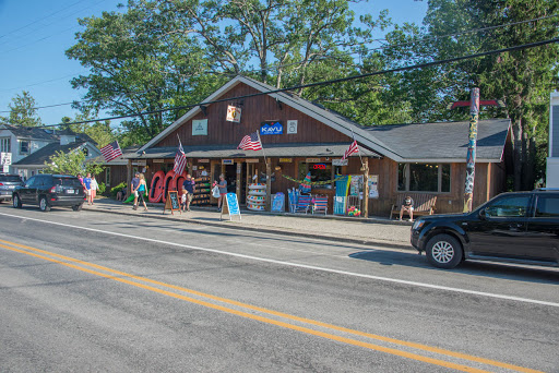 Variety Store «Totem Shop», reviews and photos, 6521 Western Ave, Glen Arbor, MI 49636, USA