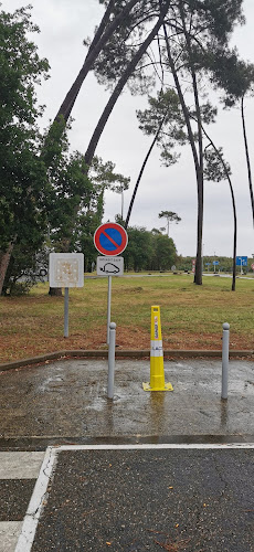 Corri-door Charging Station à Lesperon