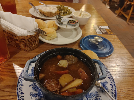 American Restaurant «Cracker Barrel Old Country Store», reviews and photos, 2920 Hospitality St, Tallahassee, FL 32303, USA