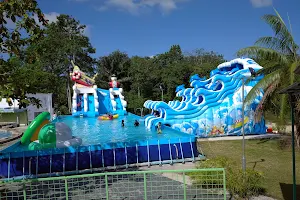Jasin Hotsprings/Air Panas Jasin Inflatable Waterpark image