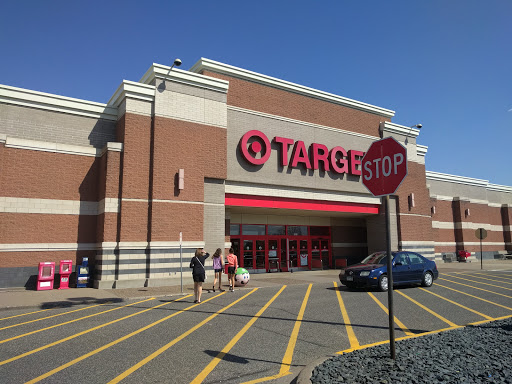 Target, 2021 Market Dr, Stillwater, MN 55082, USA, 