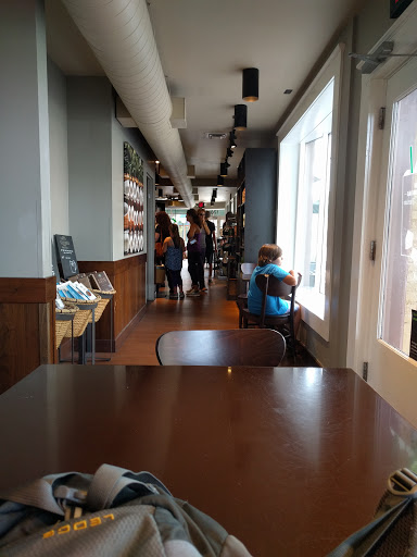 Coffee Shop «Starbucks», reviews and photos, 17001 Kercheval Ave, Grosse Pointe, MI 48230, USA
