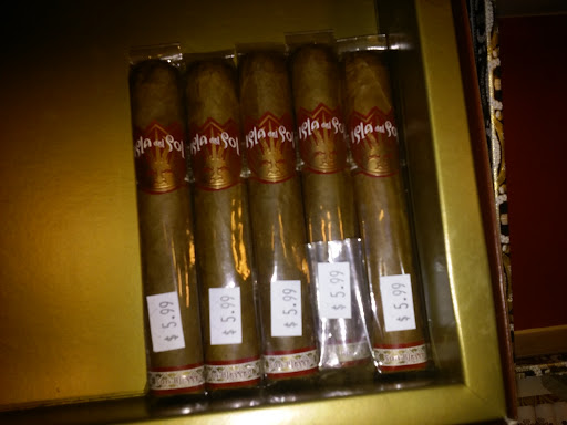 Tobacco Shop «Stogies Cigar Lounge», reviews and photos, 230 W Pine St, Lodi, CA 95240, USA