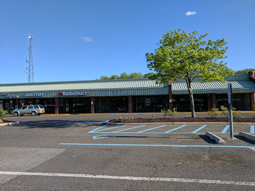 RadioShack, 116 Walker Ave, West Berlin, NJ 08091, USA, 