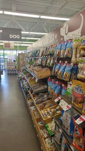 Pet Supply Store «Pet Supplies Plus», reviews and photos, 7236 Fishers Crossing Dr, Fishers, IN 46038, USA