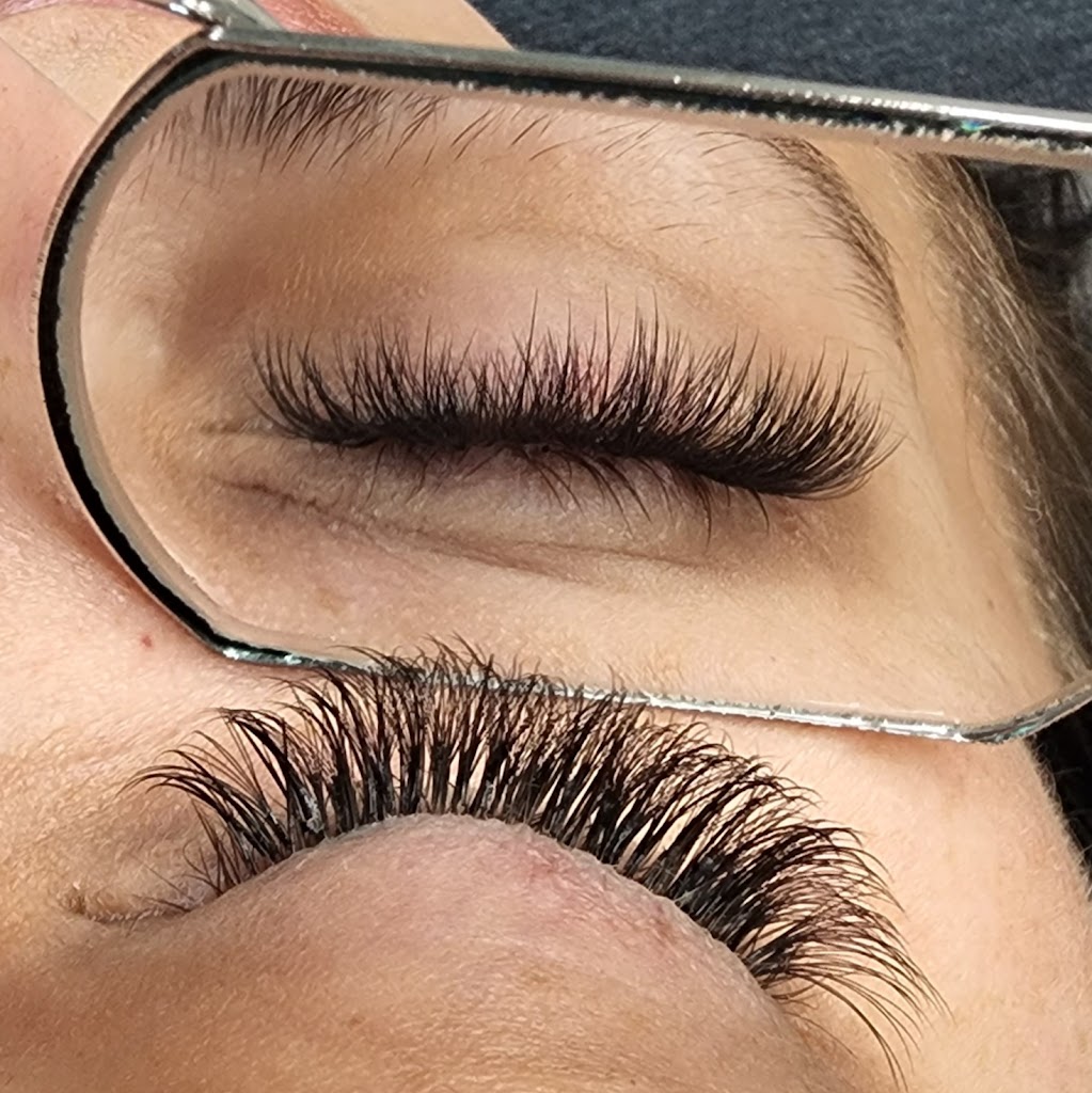 Lashes by Amanda 419 43545