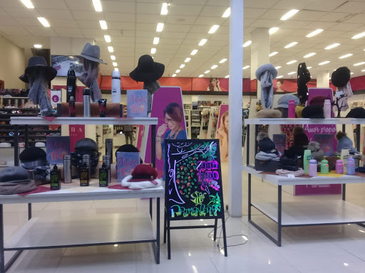 Tiendas para comprar pinta uñas La Paz