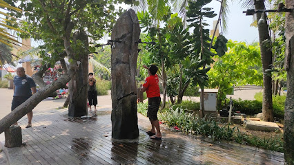 Pancuran Mandi Pantai Lagoon Ancol