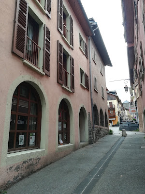 ISA coiffure 144 rue st Antoine 73300 st jean de Maurienne à Saint-Jean-de-Maurienne