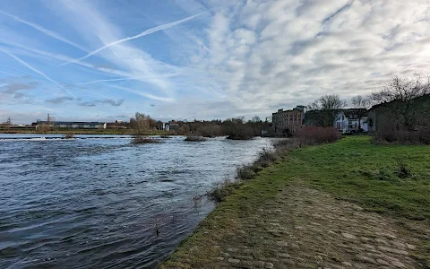 Weir at Hattingen with boat alley image