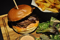 Hamburger du Restaurant La Belle Vie Belleville Rooftop à Paris - n°2