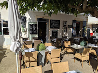 Atmosphère du Restaurant La Maison de Jeanne à Saintes-Maries-de-la-Mer - n°2