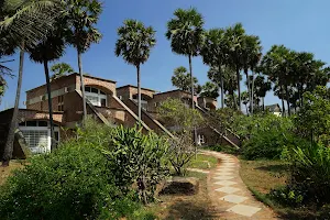 Quiet Healing Center & Guest House - Auroville image
