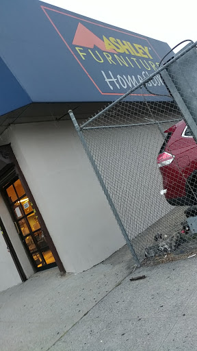 Furniture Store «Ashley HomeStore», reviews and photos, 2233 Flatbush Ave, Brooklyn, NY 11234, USA