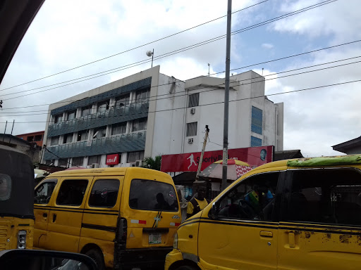 Uba Bank, 68 Western Ave, Road, Lagos, Nigeria, Financial Consultant, state Taraba