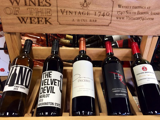 Liquor Store «Ranch Acres Wine & Spirits», reviews and photos, 3324 E 31st St, Tulsa, OK 74135, USA