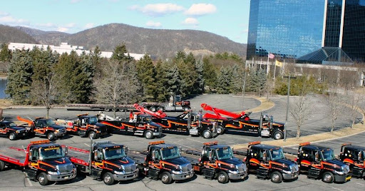 Auto Body Shop «Bergen Brookside Auto Body and Towing, Inc.», reviews and photos, 83 Zabriskie St, Hackensack, NJ 07601, USA