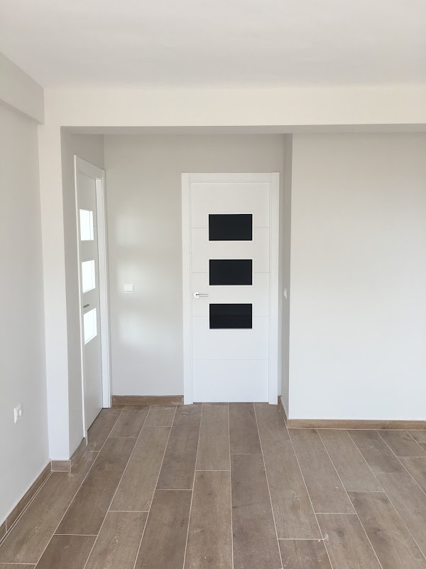 Imagen de Carpinteria de madera Torremolinos (2 de 7)