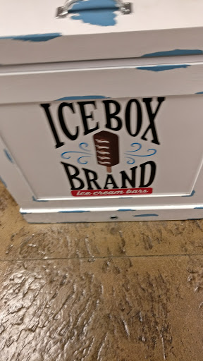 Party Store «Down the Hatch Party Store», reviews and photos, 1866 Ottawa Beach Rd, Holland, MI 49424, USA