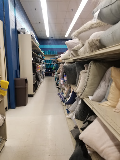 Home Goods Store «At Home», reviews and photos, 301 Noble Creek Dr, Noblesville, IN 46060, USA