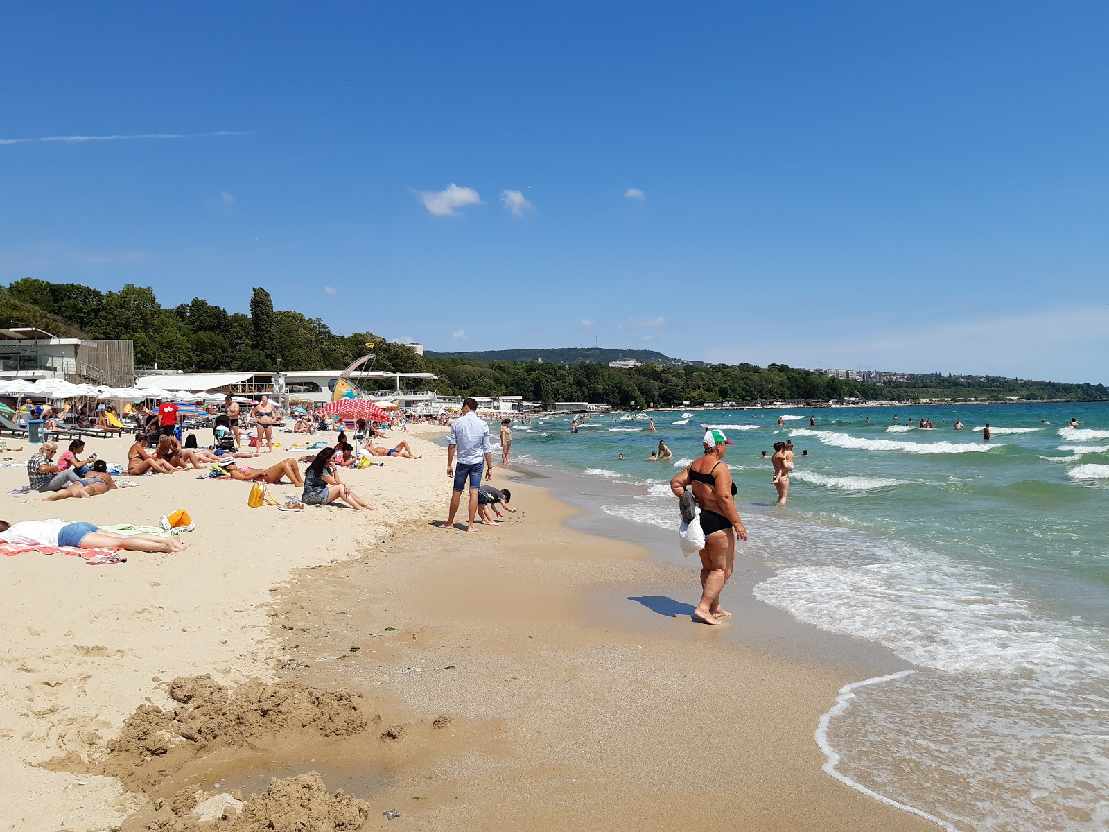 Foto von Varna beach und die siedlung