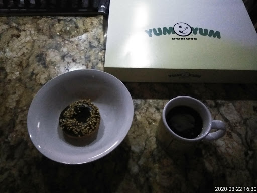 Coffee Shop «Yum Yum Donuts», reviews and photos, 15900 Pioneer Blvd, Norwalk, CA 90650, USA
