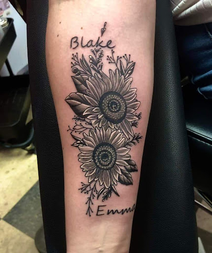 Explore little bird tattoo ideas, creative tattoo ideas in Peru, available at Fade To Black Tattoo Studio