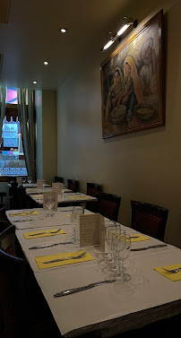 Atmosphère du Restaurant indien Gandhi Ji' s à Paris - n°10