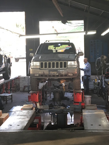 Auto Repair Shop «BeeLine Brake, Alignment and Auto Repair», reviews and photos, 2938 Garnet Ave, San Diego, CA 92109, USA