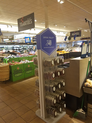 Grocery Store «Stop & Shop», reviews and photos, 40 Franklin Village Drive, Franklin, MA 02038, USA