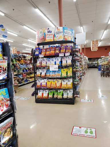 Supermarket «Giant Eagle Supermarket», reviews and photos, 3113 Green Garden Rd, Aliquippa, PA 15001, USA