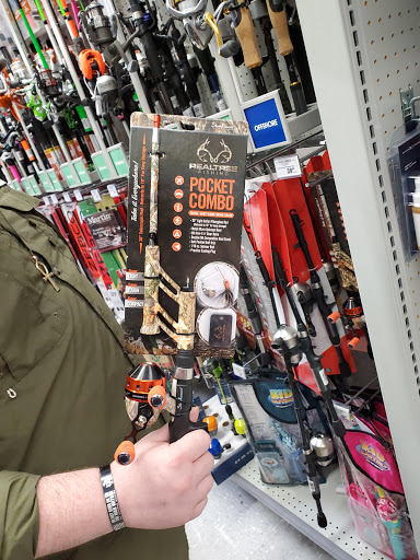 Sporting Goods Store «Academy Sports + Outdoors», reviews and photos, 120 Woody Jones Blvd, Florence, SC 29501, USA