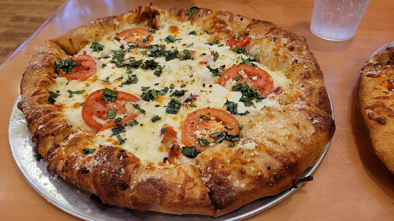 #1 best pizza place in Pigeon Forge - Mellow Mushroom Pigeon Forge