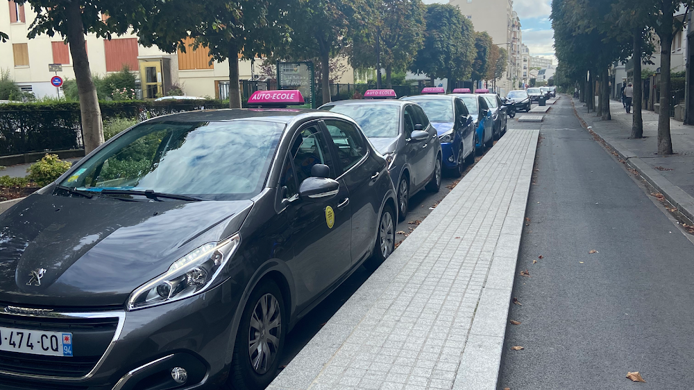 photo de l'auto ecole SOS PERMIS