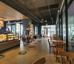 Plaza Warly photo