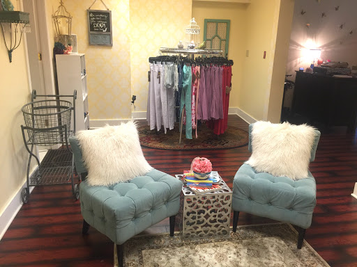 Boutique «A Bit of Skirt», reviews and photos, 38038 2nd St, Willoughby, OH 44094, USA