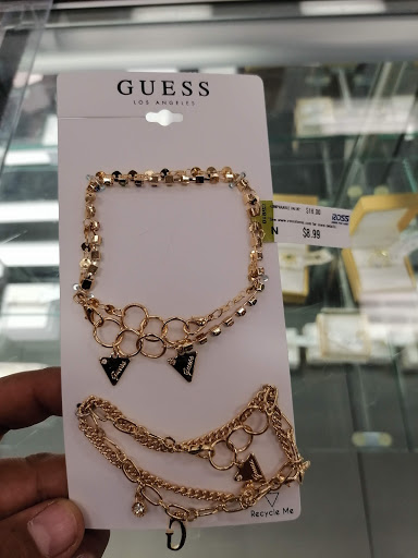 Clothing Store «Ross Dress for Less», reviews and photos, 3425 E Foothill Blvd, Pasadena, CA 91107, USA