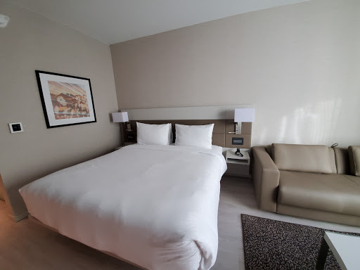 AC Hotel by Marriott Santa Rosa Sonoma Wine Country image