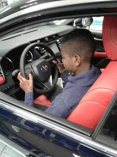 Toyota Dealer «DARCARS Toyota Baltimore», reviews and photos, 6007 Eastern Ave, Baltimore, MD 21224, USA