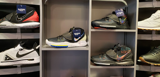 Shoe Store «Champs Sports», reviews and photos, 2200 Eastridge Loop, San Jose, CA 95122, USA