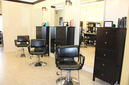 Hair Salon «Escandalo Hair Salon», reviews and photos, 16806 N Cave Creek Rd, Phoenix, AZ 85032, USA