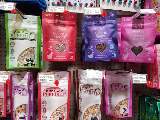 Pet Supply Store «Central Garden & Pet Co», reviews and photos, 13227 Orden Dr, Santa Fe Springs, CA 90670, USA