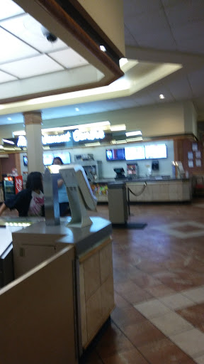 Movie Theater «AMC Classic Lorna Ridge 10», reviews and photos, 3443 Lorna Ridge Dr, Hoover, AL 35216, USA