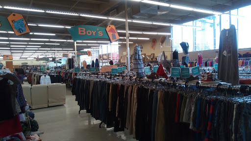 Thrift Store «Thrift Town», reviews and photos, 410 El Camino Ave, Sacramento, CA 95815, USA