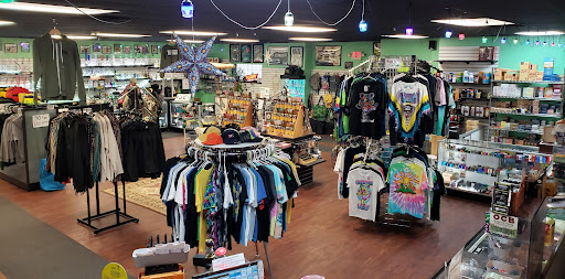 Tobacco Shop «BDT Smoke Shops», reviews and photos, 21640 John R Rd, Hazel Park, MI 48030, USA