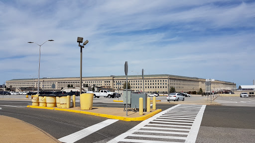 Shopping Mall «Crystal City Shops», reviews and photos, 2200 Crystal Dr, Arlington, VA 22202, USA