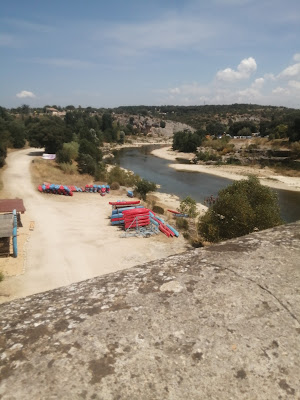 Parking Collias à Collias