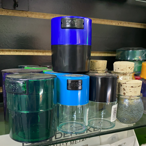 Vaporizer Store «South Side Smoke Shop», reviews and photos, 6240 S Pulaski Rd, Chicago, IL 60629, USA