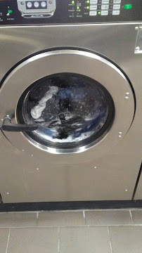 California Street Laundromat Lavandaria - Photo 5 - Car repair in Omaha, NE, Omaha