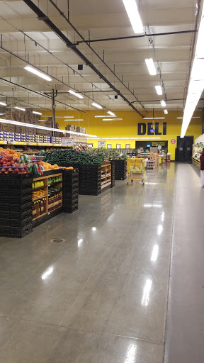 Grocery Store «Food 4 Less», reviews and photos, 131 Spreckels Ave, Manteca, CA 95336, USA